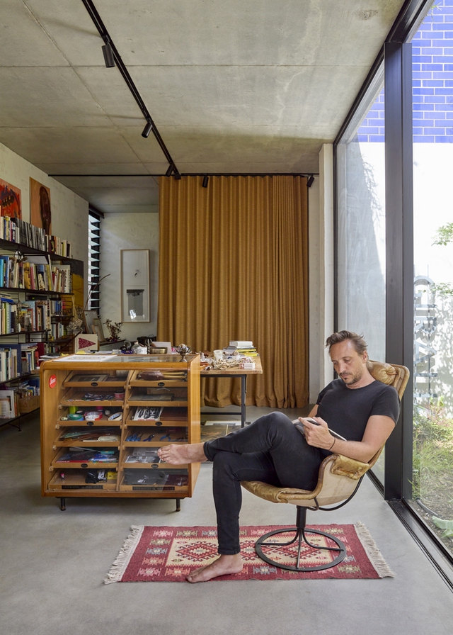 Sống mãi không chán trong ngôi nhà được khoét sân vườn ở giữa, đơn giản mà thoáng đãng khỏi chê - Ảnh 6. Sống mãi không chán trong ngôi nhà được khoét sân vườn ở giữa, đơn giản mà thoáng đãng khỏi chê - Ảnh 6.