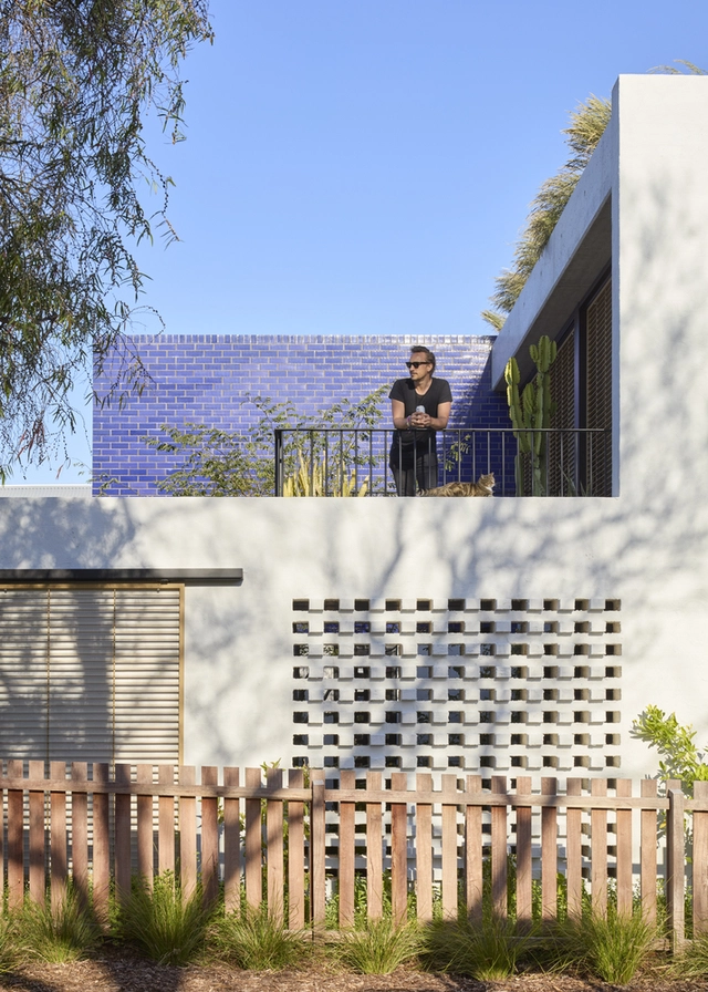 Sống mãi không chán trong ngôi nhà được khoét sân vườn ở giữa, đơn giản mà thoáng đãng khỏi chê - Ảnh 7. Sống mãi không chán trong ngôi nhà được khoét sân vườn ở giữa, đơn giản mà thoáng đãng khỏi chê - Ảnh 7.