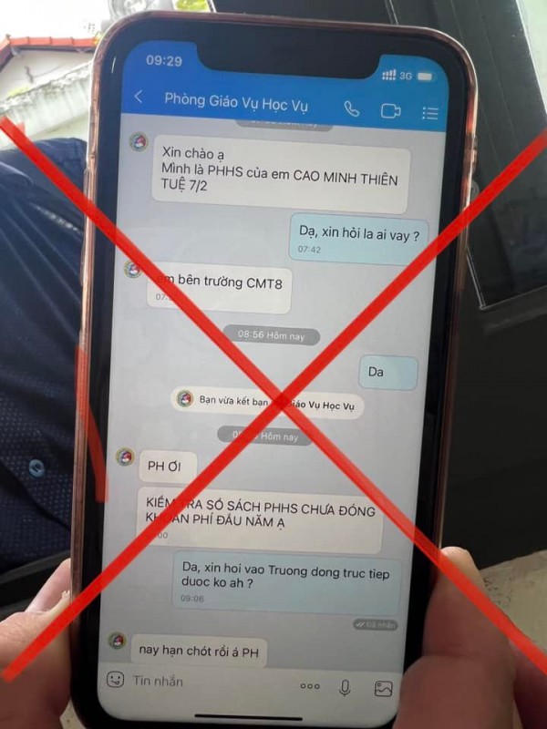 Cảnh báo tin nhắn lừa đảo phụ huynh học sinh đóng tiền