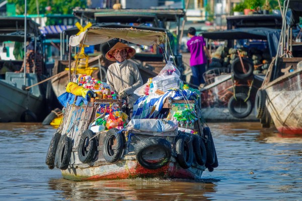 Cận tết đi chơi chợ nổi