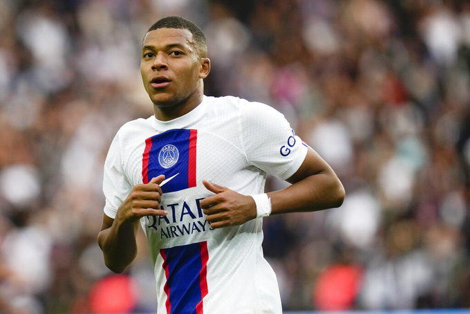 Mbappe từ chối chụp ảnh cho nhà tài trợ của ĐT Pháp
