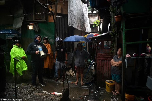 Siêu bão Noru đổ bộ Philippines, hàng nghìn người dân phải sơ tán