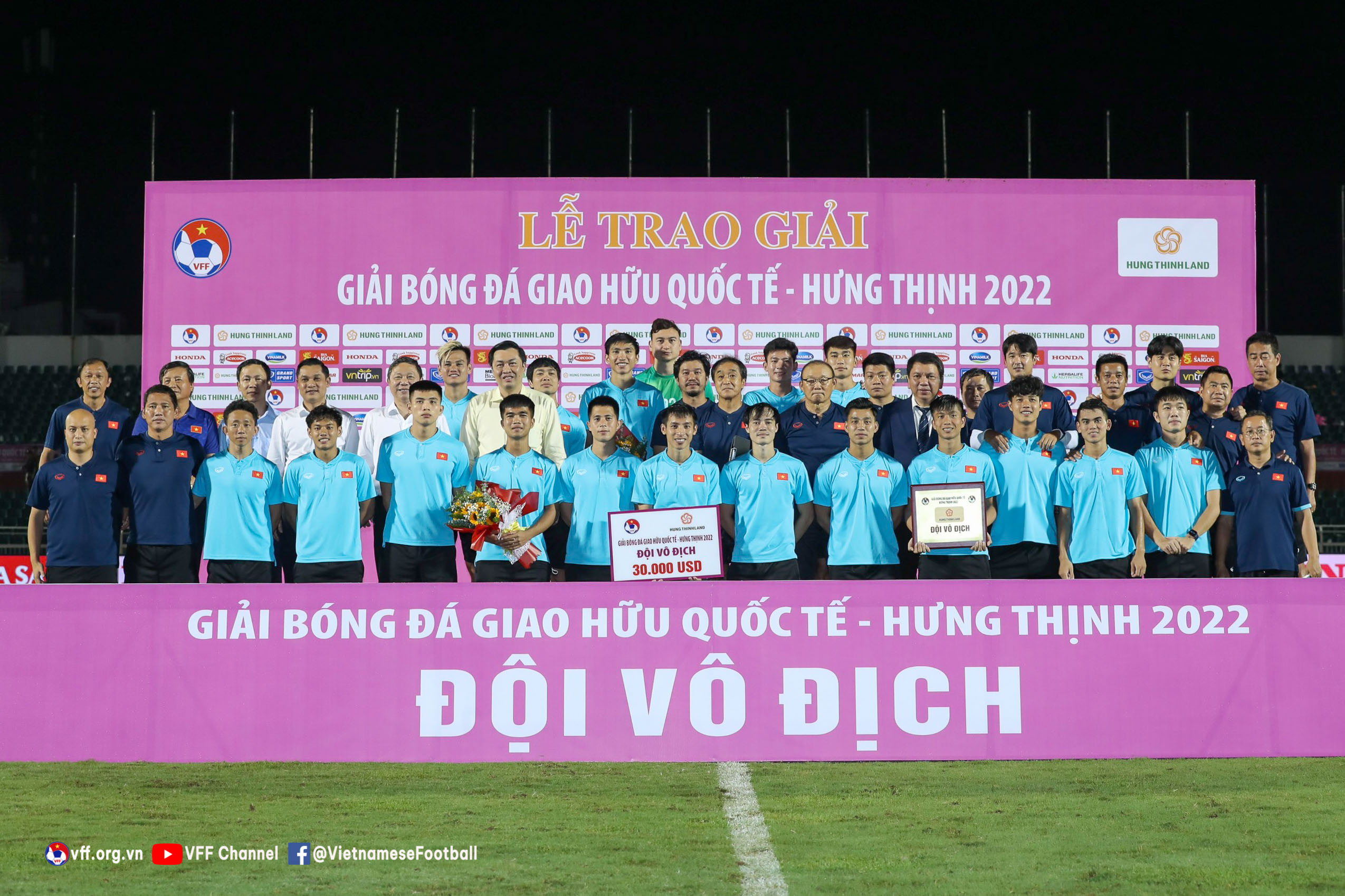 Thắng ĐT Ấn Độ 3-0, ĐT Việt Nam vô địch Giải giao hữu quốc tế – Hưng Thịnh 2022 Thắng ĐT Ấn Độ 3-0, ĐT Việt Nam vô địch Giải giao hữu quốc tế – Hưng Thịnh 2022