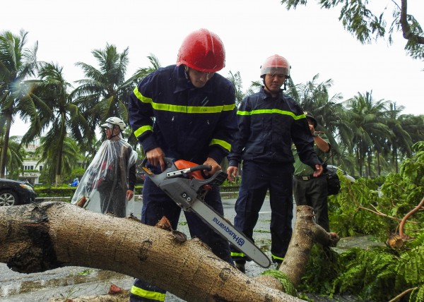 Bão số 4 Noru: Lực lượng vũ trang Đà Nẵng nỗ lực khắc phục hậu quả Bão số 4 Noru: Lực lượng vũ trang Đà Nẵng nỗ lực khắc phục hậu quả