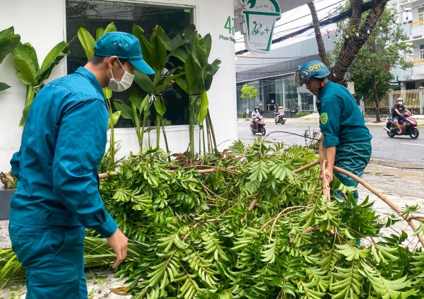 Bão số 4 Noru: Lực lượng vũ trang Đà Nẵng nỗ lực khắc phục hậu quả Bão số 4 Noru: Lực lượng vũ trang Đà Nẵng nỗ lực khắc phục hậu quả