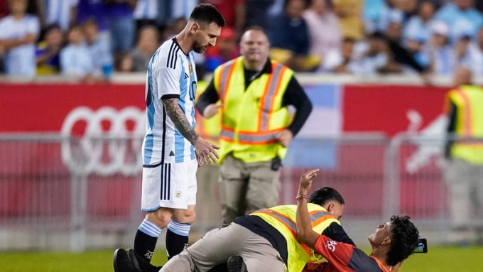 Messi cán mốc 90 bàn thắng cho ĐT Argentina