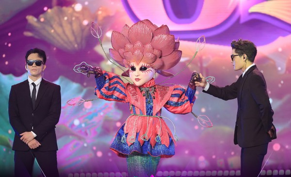 O Sen sẽ gây ‘bão mạng’ cùng 