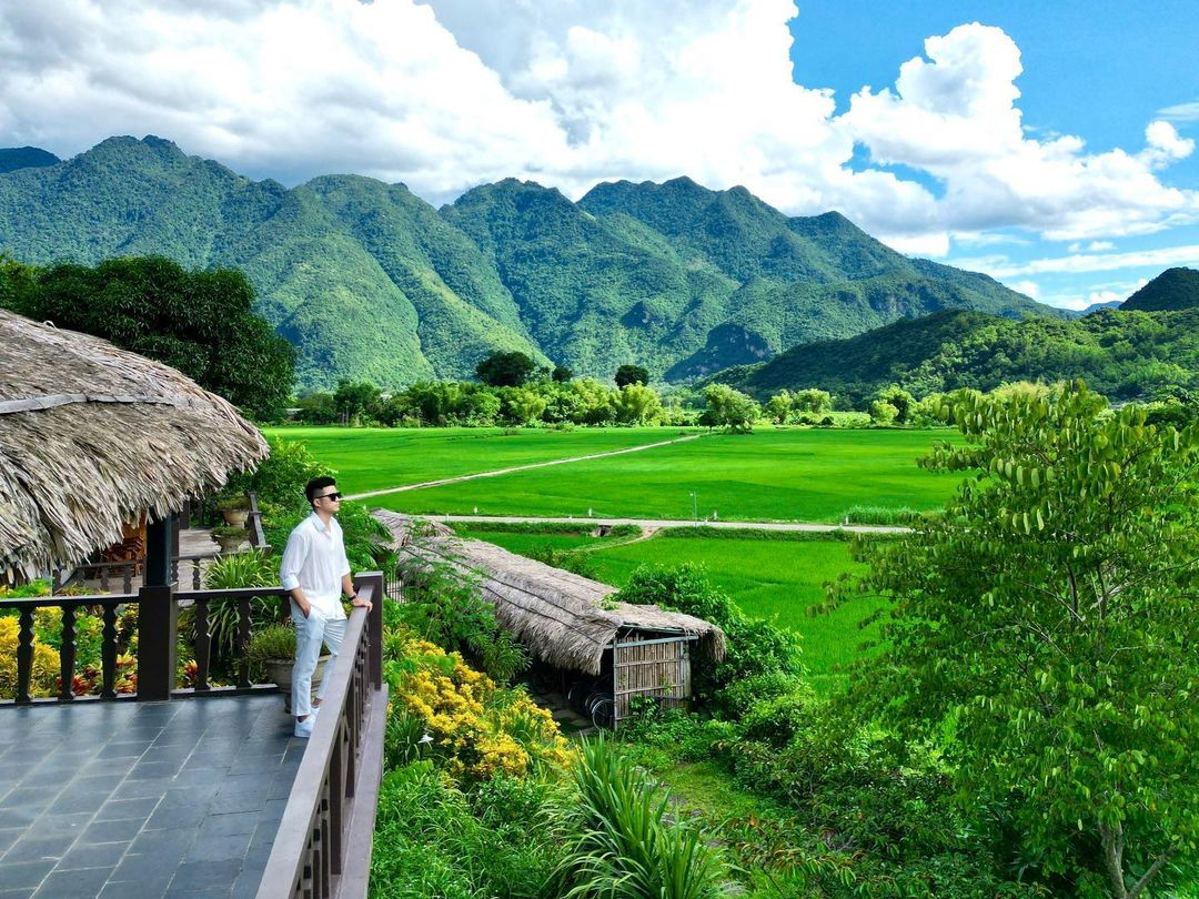 Nếu không kịp đi chơi xa thì Hòa Bình là địa điểm lý tưởng để du lịch cùng gia đình vào bạn bè cuối tuần - Ảnh 1.