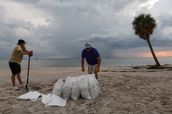 Bão Ian hướng tới Florida (Mỹ): Tổng thống Biden ban hành tình trạng khẩn cấp Bão Ian hướng tới Florida (Mỹ): Tổng thống Biden ban hành tình trạng khẩn cấp