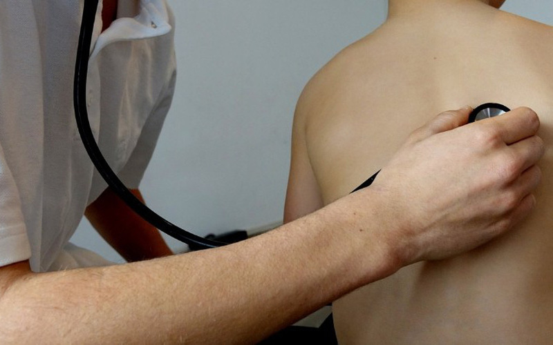 Đã có vaccine Adenovirus chưa? Điều trị cho trẻ nhiễm Adenovirus ra sao? Đã có vaccine Adenovirus chưa? Điều trị cho trẻ nhiễm Adenovirus ra sao?