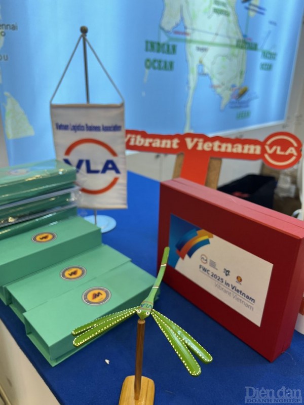 FWC 2022: Gian hàng của Việt Nam thu hút đối tác quốc tế