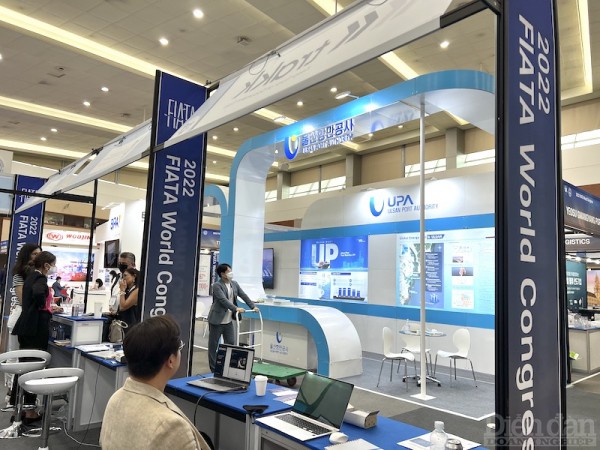 FWC 2022: Gian hàng của Việt Nam thu hút đối tác quốc tế FWC 2022: Gian hàng của Việt Nam thu hút đối tác quốc tế