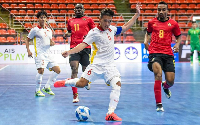 HLV Diego Raul hài lòng về các cầu thủ Futsal Việt Nam sau giải đấu giao hữu