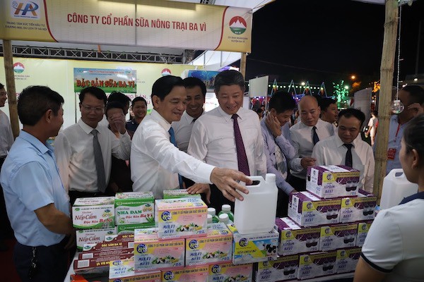 Hà Nội tạo “sân chơi” giúp nông sản, sản phẩm OCOP gắn kết du lịch