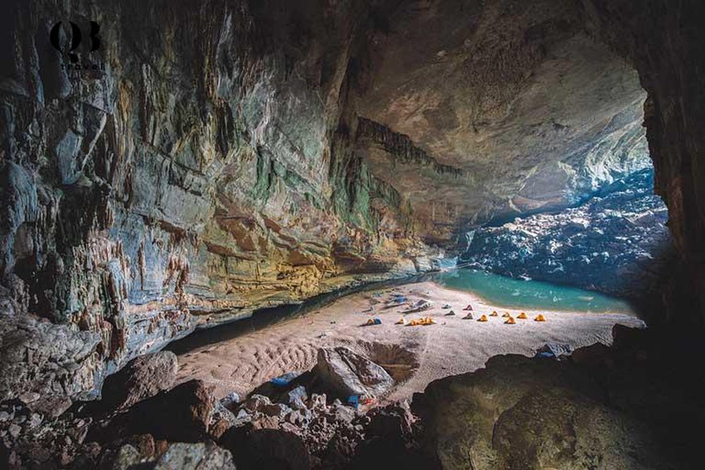 Hành trình tới hang động lớn thứ 3 thế giới ở Việt Nam: Trải nghiệm có một không hai - Ảnh 1. Hành trình tới hang động lớn thứ 3 thế giới ở Việt Nam: Trải nghiệm có một không hai - Ảnh 1.