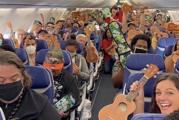 Học đàn trên… không trung