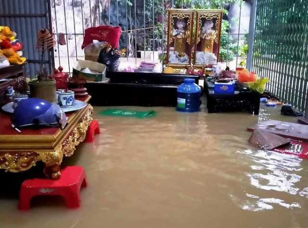 Ninh Bình: Nước tràn đê sông Bôi khiến hơn 200 hộ dân bị ngập Ninh Bình: Nước tràn đê sông Bôi khiến hơn 200 hộ dân bị ngập