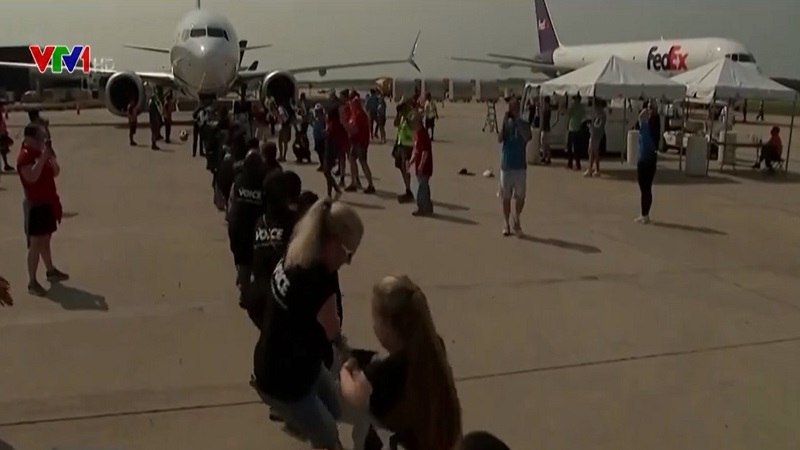 Thi kéo máy bay phản lực tại Mỹ