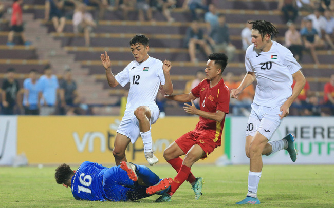 U20 Việt Nam và U20 Palestine bất phân thắng bại trong trận giao hữu trên sân Việt Trì U20 Việt Nam và U20 Palestine bất phân thắng bại trong trận giao hữu trên sân Việt Trì