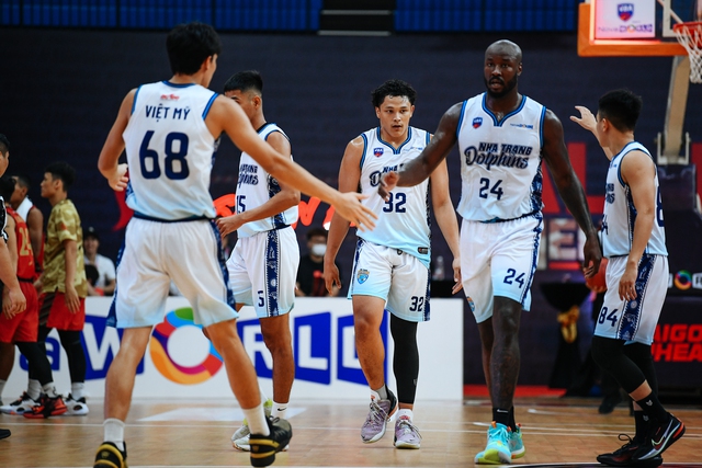 Nha Trang Dolphins đột phá tại VBA 2022: Thoát mác "em út" - Ảnh 1. Nha Trang Dolphins đột phá tại VBA 2022: Thoát mác "em út" - Ảnh 1.