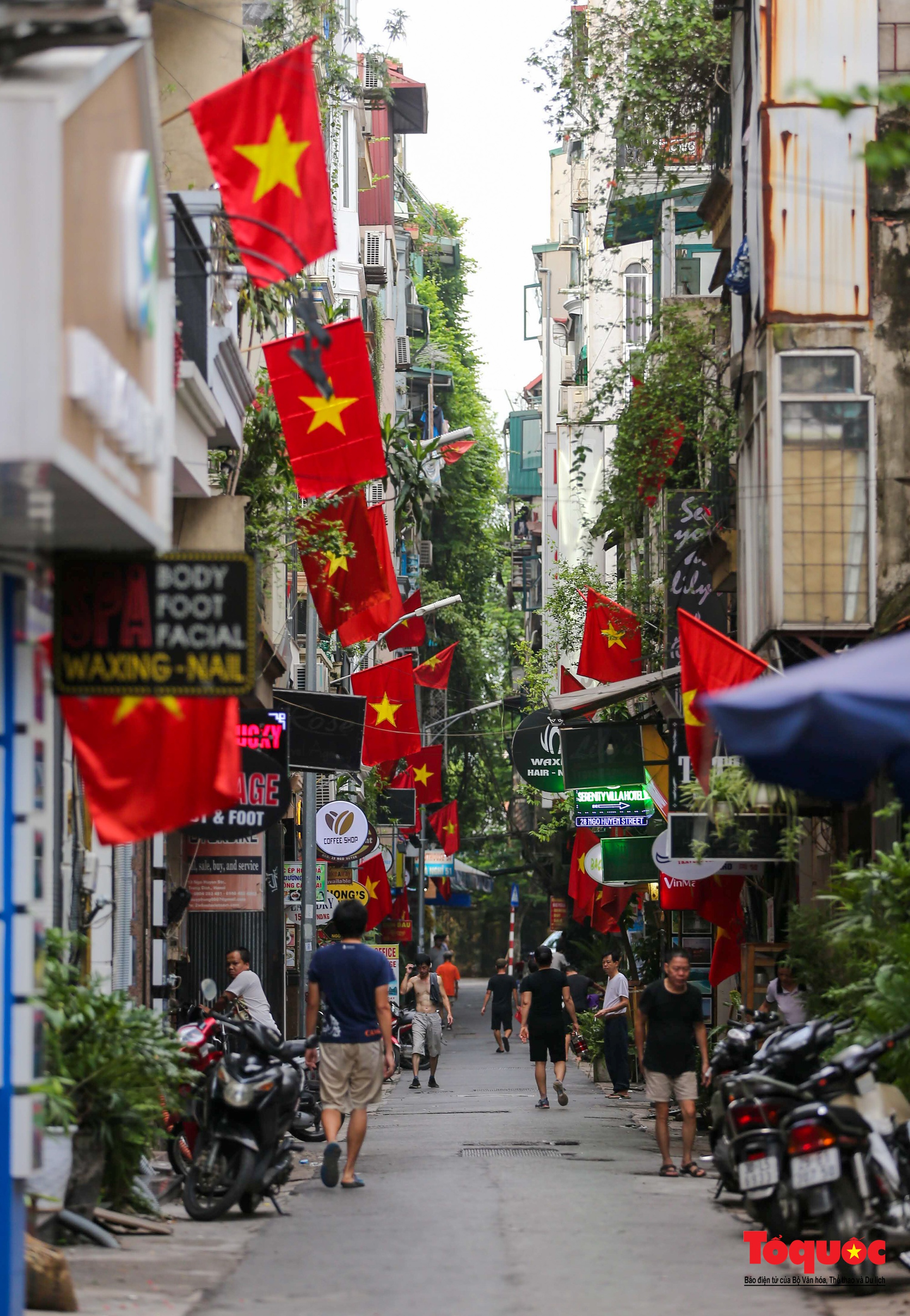 Hà Nội thanh bình ngày Tết Độc lập - Ảnh 7.