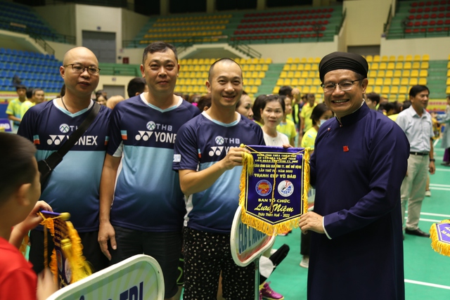 Hơn 530 vận động viên tham dự Giải Cầu lông các câu CLB tỉnh Thừa Thiên Huế mở rộng - Ảnh 2.