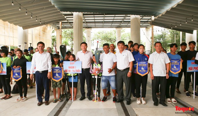 Khai mạc giải Sailing vô địch trẻ quốc gia và giải Sup tranh Cup vô địch các tay chèo xuất sắc năm 2022 - Ảnh 2.