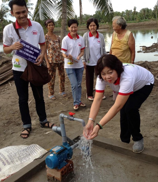 ‘Rặt’ người miền Tây