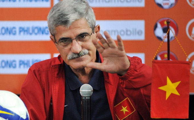 Huỳnh Như gặp gỡ cựu HLV ĐT Việt Nam Calisto ở Bồ Đào Nha