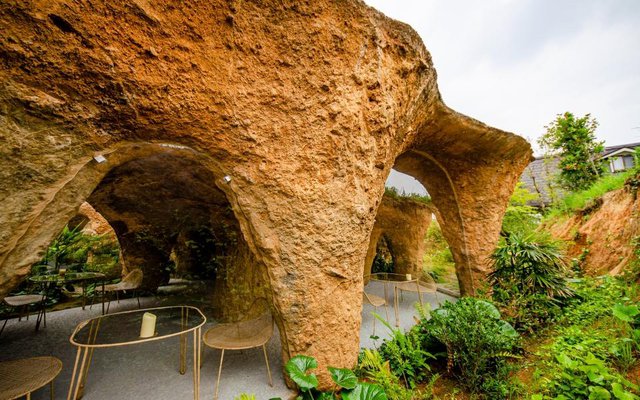 Ngôi nhà "trong lòng đất" có 1 không 2 tại nước Nhật: Tận hưởng cuộc sống khác biệt - Ảnh 2.