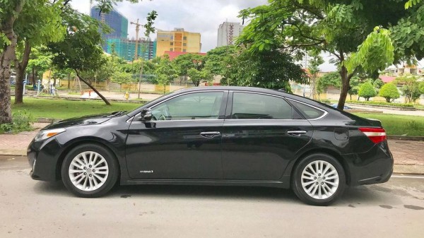 Toyota Avalon giá ngang ngửa Camry mới sau 8 năm sử dụng