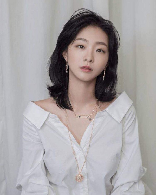 Không phải đại mỹ nhân, 4 sao nữ này vẫn nổi đình đám: Kim Go Eun có sự nghiệp đáng mơ ước