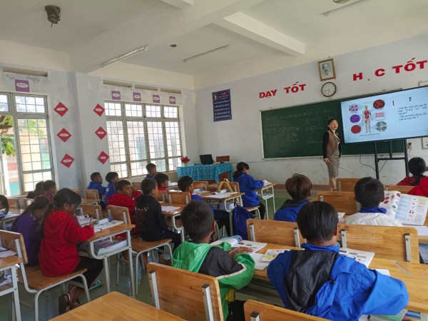 Tin tức giáo dục đặc biệt 5.10: Khi đề thi IELTS cũng bị mua bán