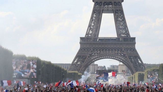 Paris tẩy chay World Cup 2022