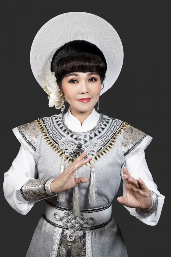 NSND Lệ Thuỷ, NSND Thanh Tuấn hát không cát-sê, ủng hộ trẻ mồ côi