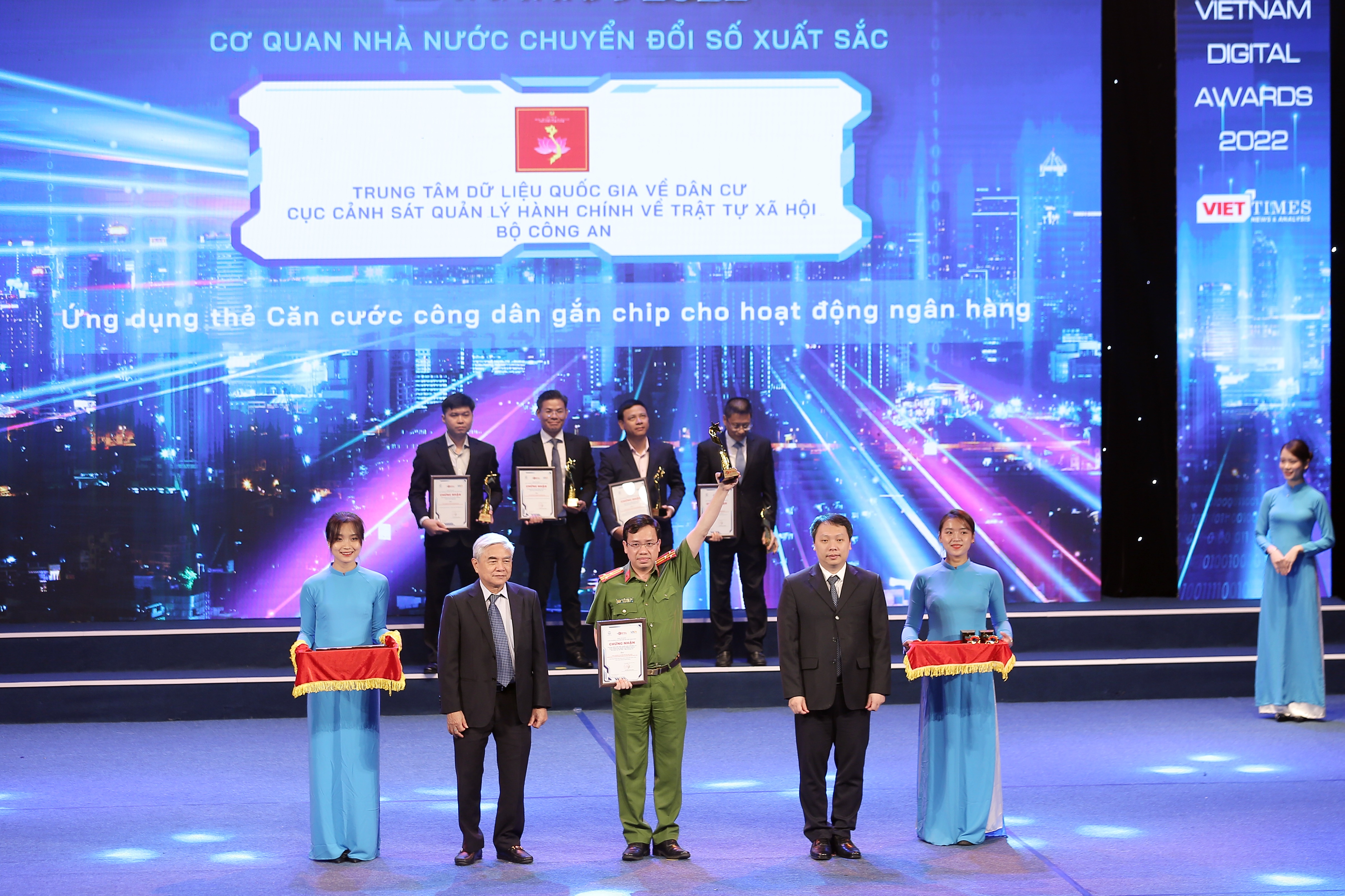 VDA 2022: Vinh danh 49 tổ chức, doanh nghiệp và sản phẩm, giải pháp chuyển đổi số Việt Nam VDA 2022: Vinh danh 49 tổ chức, doanh nghiệp và sản phẩm, giải pháp chuyển đổi số Việt Nam