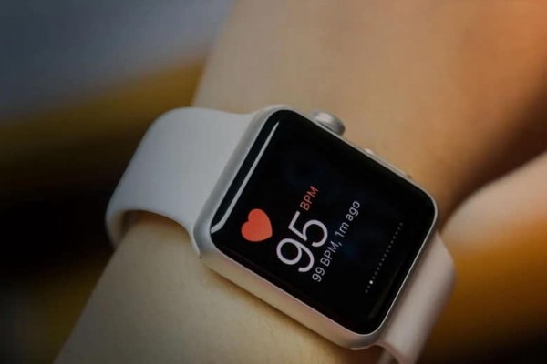 Sự khác biệt giữa 2 dòng Apple Watch SE 2 và Apple Watch Series 8
