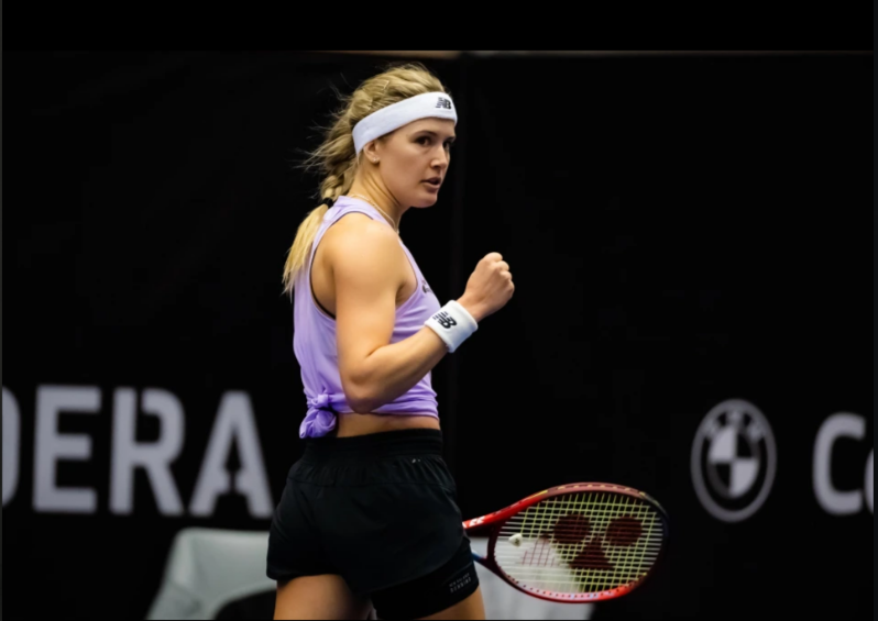 ‘Mỹ nhân quần vợt’ Bouchard trở lại và khoe dáng trên bãi biển