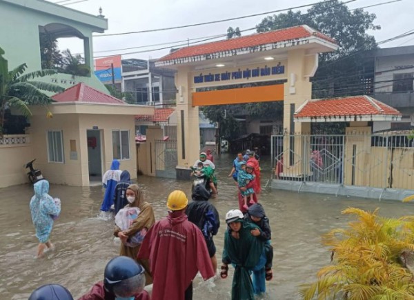 Bình Định: Mưa lớn gây ngập úng, giao thông chia cắt