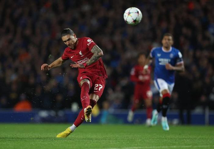 Salah lập hat-trick trong 6 phút, Liverpool đại thắng Rangers ở Champions League