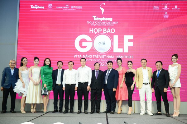 Hoa hậu Đỗ Thị Hà: ‘Tôi sẽ chơi golf nếu như có ai sẵn sàng dạy mình