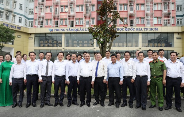 Chủ tịch nước Nguyễn Xuân Phúc: Chủ tịch nước Nguyễn Xuân Phúc: