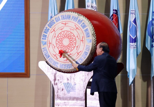 Chủ tịch nước Nguyễn Xuân Phúc đề ra 5 nhiệm vụ cho ĐH Quốc gia TP.HCM