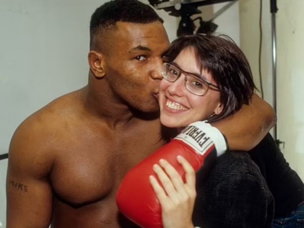 Nữ nhiếp ảnh gia cáo buộc Mike Tyson quấy rối tình dục