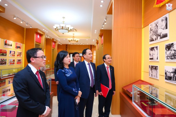 Chọn ngành y lúc này chắc chắn là sự dấn thân, tình yêu thực sự