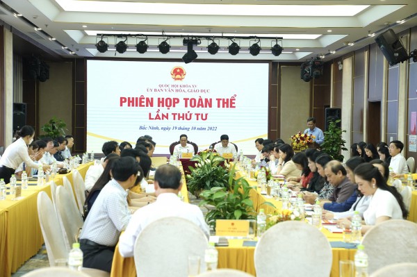 Kỳ vọng chương trình mới giải quyết mọi thứ nhưng thực tế... thiếu mọi thứ