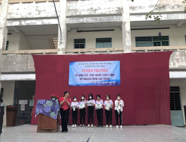 Trường THPT quyết lùi giờ vào học xuống 7 giờ 30 và lý do xúc động