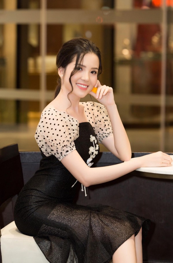 Những nữ giảng viên xinh như mộng gây 