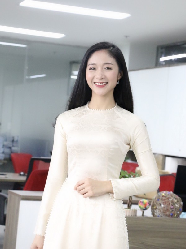 Những nữ giảng viên xinh như mộng gây 