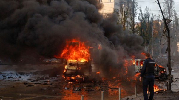 Nga tuyên bố sử dụng vũ khí tầm xa tấn công mục tiêu quân sự của Ukraine